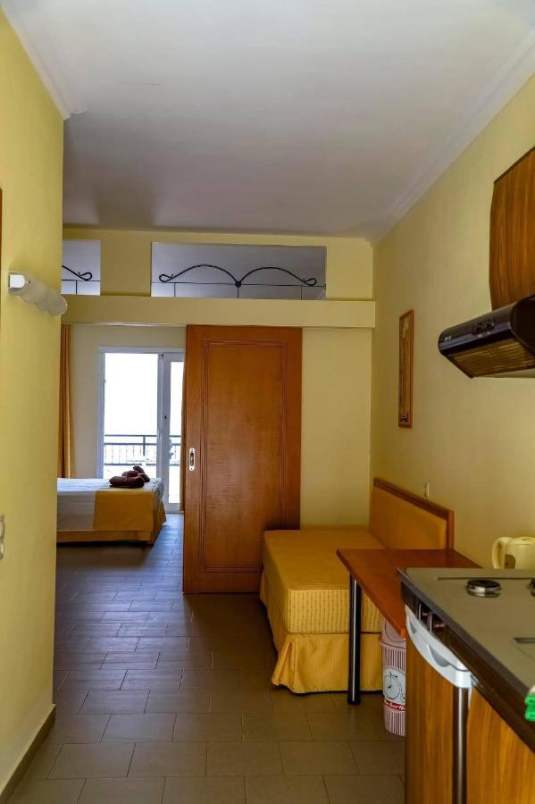 Coloma Apartments Pefkos Pefki Buitenkant foto